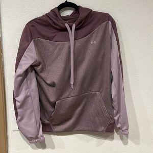 Under Armor sweatshirt